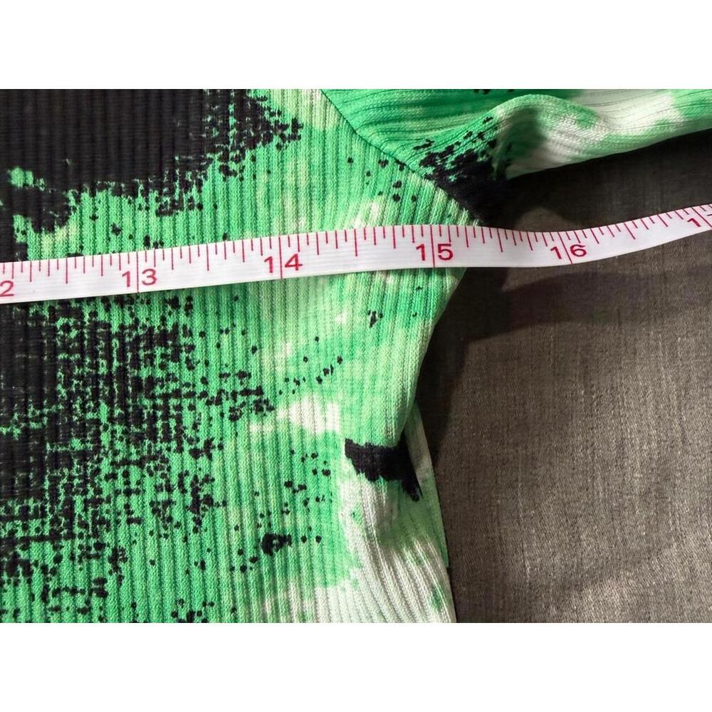 No Fear x H&M Size Medium Green & Black Tie-dye Long Sleeve Crop Top Y2K - Picture 5 of 7
